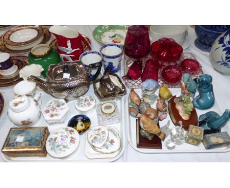 A selection of decorative ceramics and glassware including Carltonware, Poole; Wedgwood "Kutani Crane"; etc.