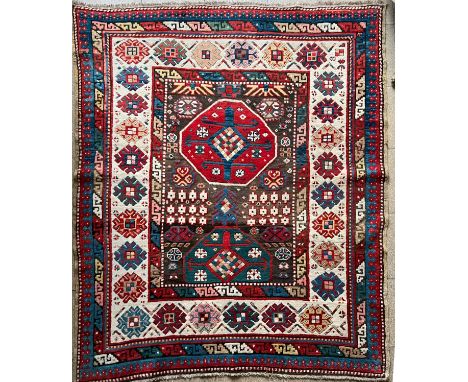 Wandteppich, Kazak, 19. Jhd., Kaukasien, 145 x 172 cm. Tapestry, Kazak, 19th century, Caucasia, 145 x 172 cm. 
