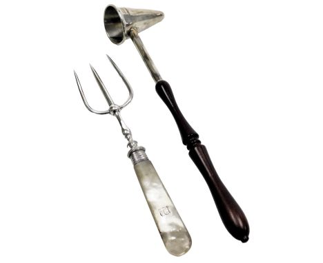 An Elizabeth II silver candle snuffer, with a turned wooden handle, Sheffield 2004, and a plated toasting fork, with mother o