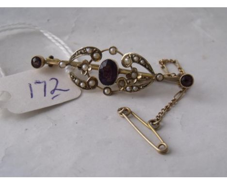 An attractive Victorian 9ct pearl and amethyst  set bar brooch        