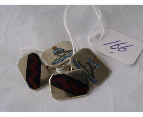 A pair 9ct and enamel 'Royal Artillery' cufflinks 8g   