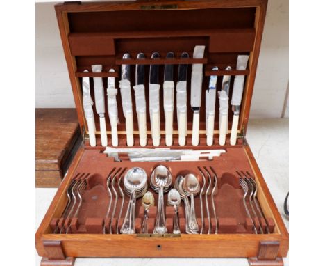 A Art Deco oak cased canteen of cutlery 