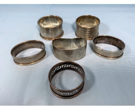 2 pairs of engine turned hallmarked silver napkin rings and 2 others 3.25oz 