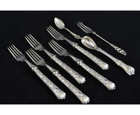 Silver flatware items, various makers & marks, comprising condiment spoon, pickle fork, souvenir spoon & set of five silver h