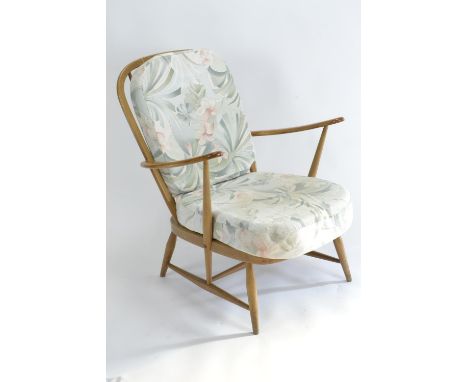Ercol 203 Windsor easy chair, natural finish. W71cm D89cm H85cm seat height 38cm (with cushion)Webbing condition is good, str
