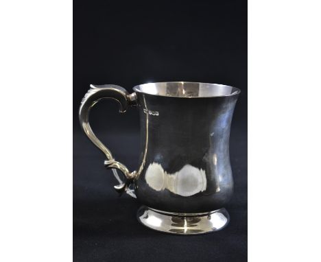 Silver tankard, maker EV, Sheffield 1963, height 11.7cm, 358 grams 