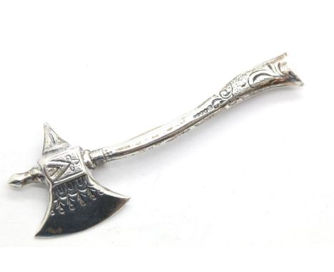 Sterling silver axe brooch. P&amp;P Group 1 (£14+VAT for the first lot and £1+VAT for subsequent lots) 