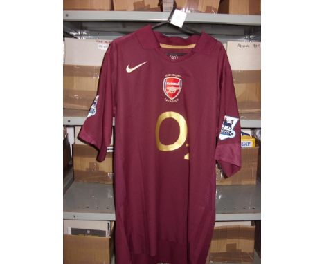 Arsenal 2005/2006, Match Worn/Exchange Home Shirt - Thierry Henry, Number 14 (manufactured by Nike, Size L, Short Sleeve, Pre