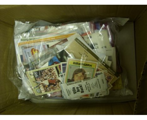 Aston Villa, a collection of 17 modern season ticket books, plus over 100 Aston Villa home & away tickets, and other memorabi