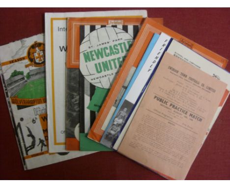 A collection of 18 football programmes from Friendly games to include, 1950/51 Reds v Blues practice game at Swindon, 1952/53