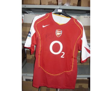 Arsenal 2004/2005, Match Worn/Exchange Home Shirt - Kolo Toure, Number 28 (manufactured by Nike, Size XL, Short Sleeve, Premi