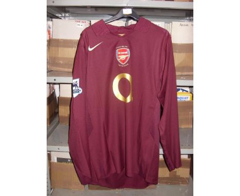 Arsenal 2005/2006, Match Worn/Exchange Home Shirt - Freddie Ljungberg, Number 8 (manufactured by Nike, Size L, Long Sleeve, P