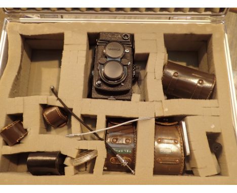 Yashica Mat 124G camera in case with wide angle telephone and garmer lenses 