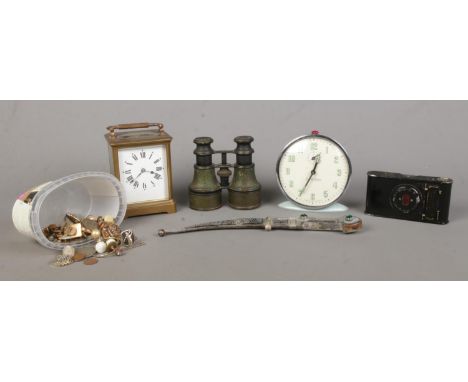 A quantity of collectables, to include French carriage clock with open escapement, vest pocket autographic Kodak, opera glass