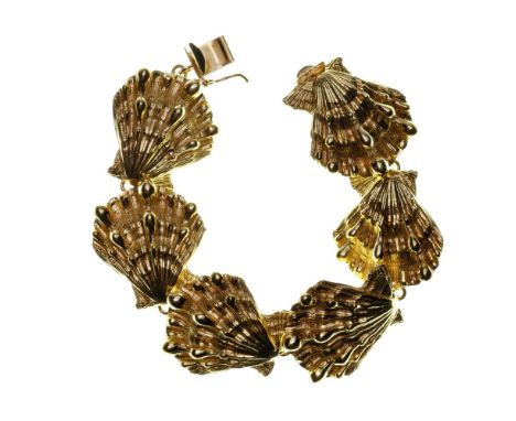 14k Yellow Gold Bracelet  A link style bracelet in a seashell motif (marked '14k')  Property from: an Estate, Menasha, Wiscon