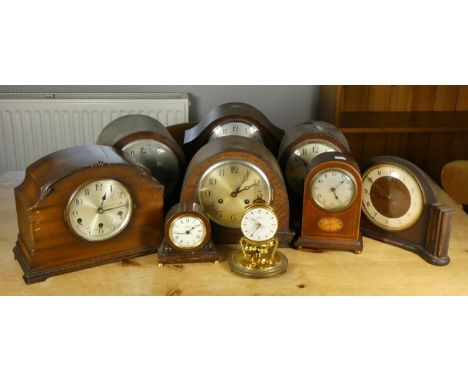 A collection of mantle clocks, to include an Edwardian mahogany and boxwood inlaid 8 day mantle clock 