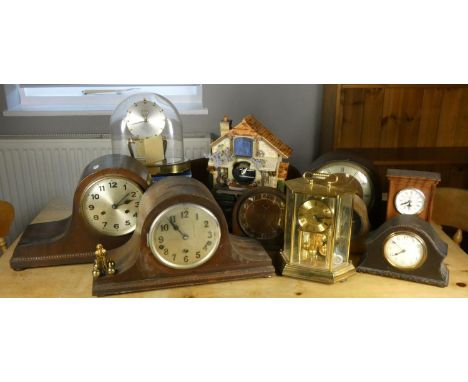 A Flying Scotsman mantle clock and another mantle clocks 
