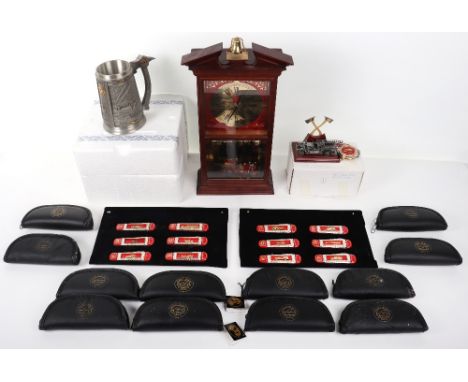 A Franklin Mint Fire Service pewter tankard "The Ahrens Fox", set of 12 Fire Service collectors Knifes, with cases, Pocket wa