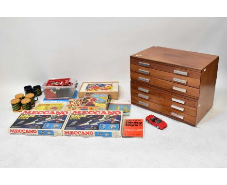 MECCANO; two empty three-drawer cabinets, one stamped 'Outfit No. 10', together with Meccano 2501 construction sets, a plasti