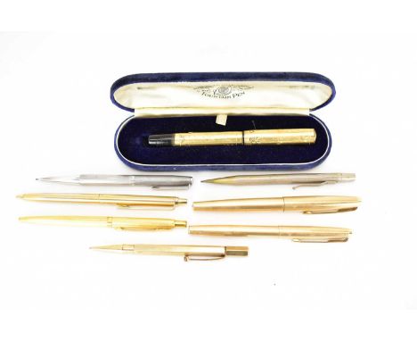 Various vintage pens, mostly Parker gold plated examples, to include a fountain pen, ballpoint pens, a rolled gold propelling