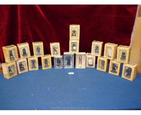 A quantity of boxed die cast figures from Lord of the Rings (18).