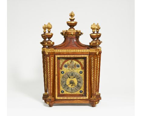 KLASSIZISMUS KOMMODENUHR MIT BAYRISCHEM WAPPEN. Brixen. Datierung: 2. Hälfte 18.Jh. Entwerfer/Meister: Peter Hochögg. Technik