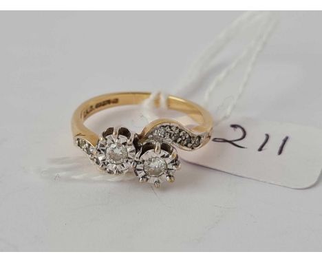 A double 9ct flower head diamond twist ring with diamond shoulders size M 3.4g inc
