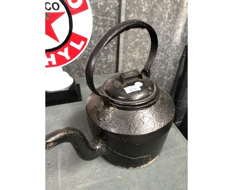 A VINTAGE CAST ROMANY KETTLE 
