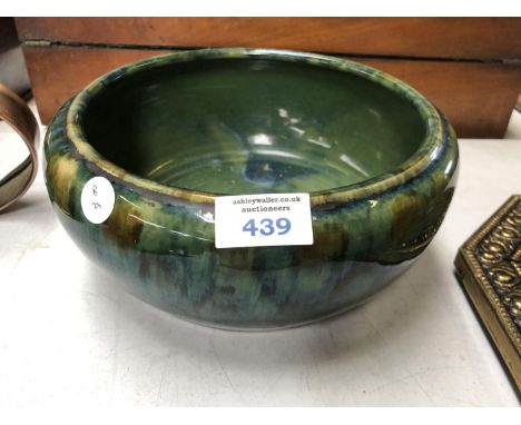 A GREEN GLAZE ARTS AND CRAFTS STYLE CERAMIC BOWL 