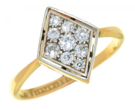 AN ART DECO DIAMOND RING the old cut diamonds 0.5ct approx, in gold marked 18ct &amp; plat, 4g, size U++In good condition