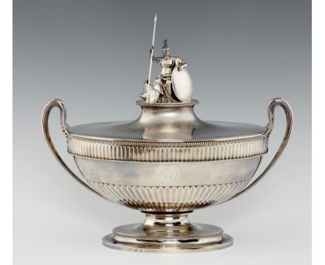 AMERICAN WAR OF INDEPENDENCE INTEREST. A GEORGE III SILVER TESTIMONIAL SOUP TUREEN AND COVER  the flared oval cover surmounte