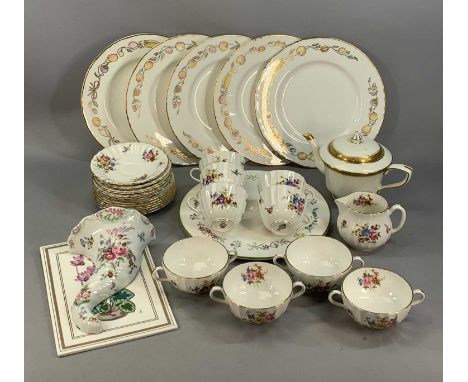 LARGE COLLECTION OF ROYAL WORCESTER including teaware, cabinet china etcProvenance: private collection Conwy