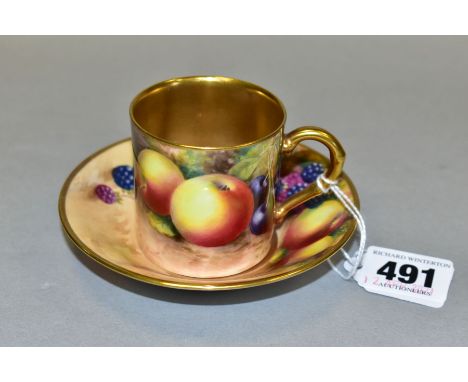 A 20TH CENTURY ROYAL WORCESTER PORCELAIN CABINET FRUIT STUDY COFFEE CAN AND SAUCER, decorated with apples, grapes and blackbe