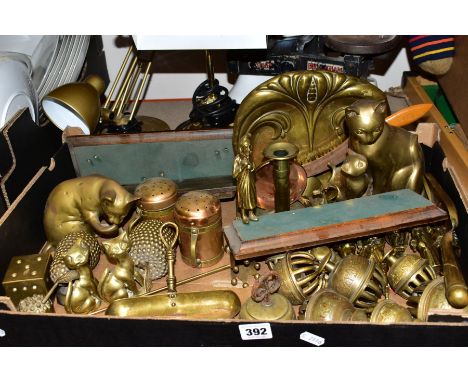 VARIOUS BRASSWARES, SCALES, ETC, to include desk light, an angle poise lamp, Avery scales and weights, crumb scoops, bells, c