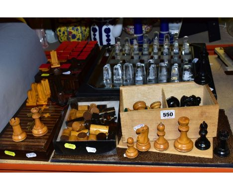 CHESS SETS AND PIECES, a boxed modern mirrored glass chessboard with obelisk shaped pieces, a set of Jacques chess pieces in 