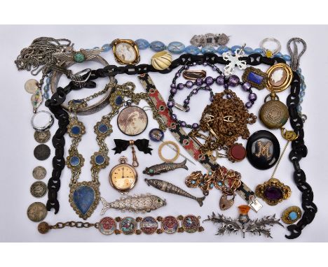 A BOX OF ASSORTED JEWELLERY, to include a yellow metal cameo brooch, depicting a gentleman in profile, within an openwork fol