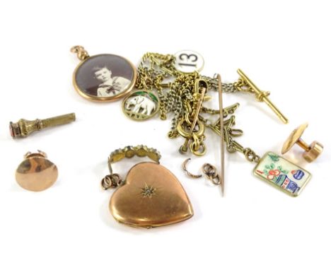 A small selection of scrap and other jewellery, comprising gold necklace links, a pair of 9ct gold collar studs (AF), a part 