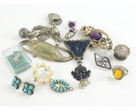Various miscellaneous silver and other jewellery, comprising a pair of topaz clip-on earrings, an imitation amber dress ring,