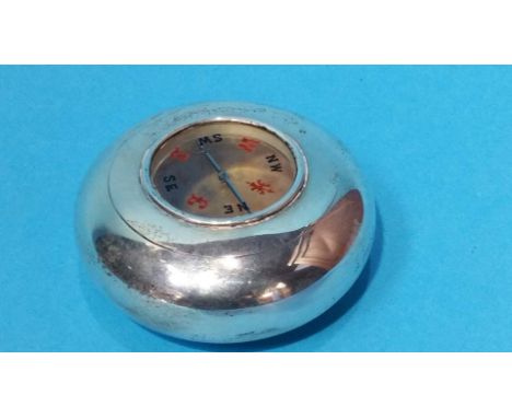 A silver tobacco box with glass compass built into the lid, Grey and co, London 1906