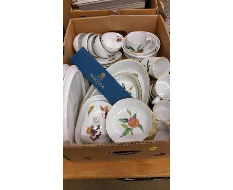 Quantity of Royal Worcester Evesham
