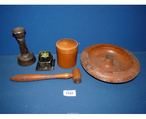 A small quantity of treen to include; Pohutukawa nutcracker dish with mallet, a black lacquered pen holder, candlestick and a