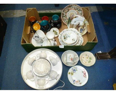 A quantity of china to include boxed Amadeus cup and saucer set, Crown Devon 'Harlequin' teaset (no teapot), Wedgwood Peter R