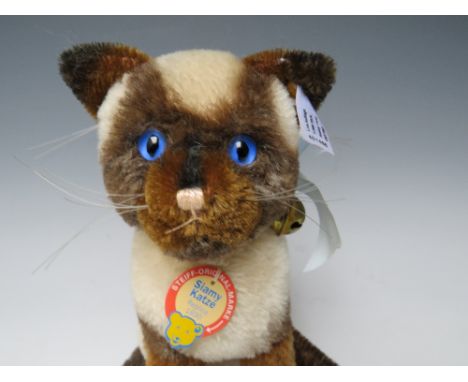 A STEIFF MOHAIR LIMITED EDITION 'SIAMY' SIAMESE CAT, with jointed head, white ear tag, No 401466, 0790/2000, original tag 'Si