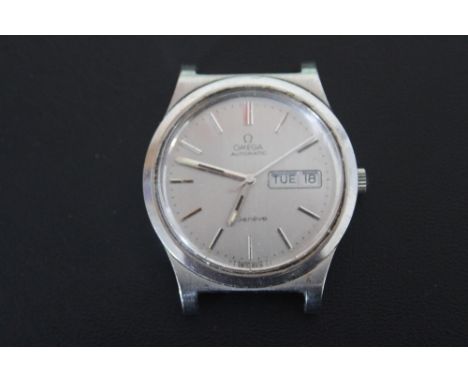 OMEGA - AN AUTOMATIC DAY DATE VINTAGE WATCH, no bracelet, silvered dial, Dia 4 cm