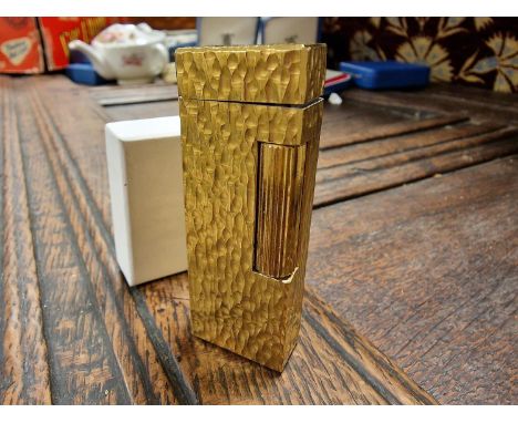 Vintage Dunhill Gold Plated Lighter - Tobacciana Interest