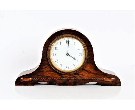 1920's oak case eight day mantle clock, the dial with roman numerals, 26.5cm wide