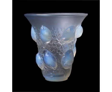 LALIQUE, RENE LALIQUE, ST FRANCOIS, AN OPALESCENT GLASS VASESECOND QUARTER 20TH CENTURYThe flared body decorated with perchin