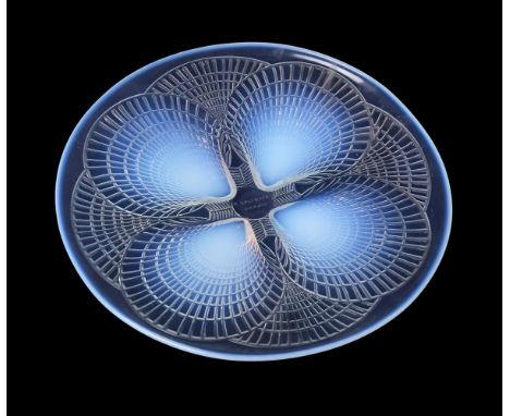 LALIQUE, RENE LALIQUE, COQUILLES, AN OPALESCENT GLASS DISH OR COUPESECOND QUARTER 20TH CENTURYThe twin projecting handles mod