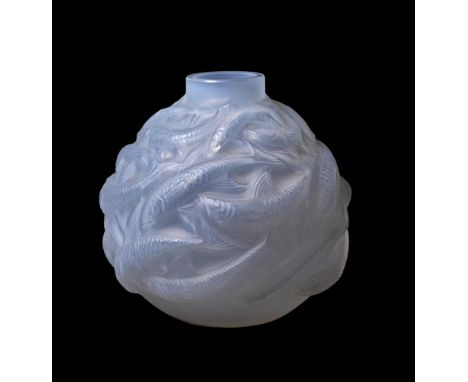 LALIQUE, RENE LALIQUE, OLERON, A FROSTED GLASS VASESECOND QUARTER 20TH CENTURYThe twin projecting handles modelled as dog-ros
