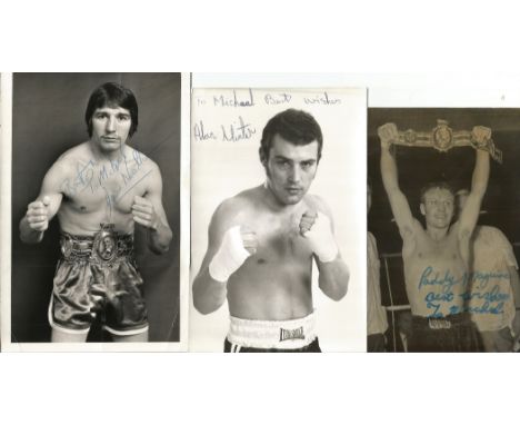 Vintage Sports Collection of 17 Signed Photos, Some black and White some Colour. Various Sizes. Signatures include Snookers E